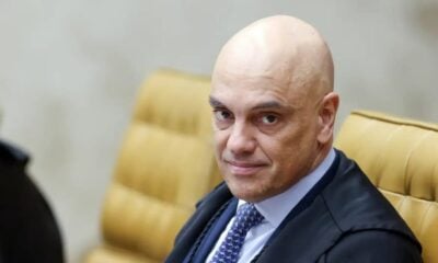 Moraes tira sigilo e envia à PGR relatório da PF que indiciou Bolsonaro