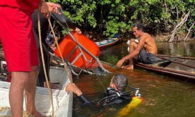 Barco naufraga no Crôa e homem perde mais de 40 sacos de cimento