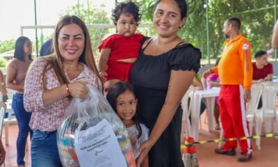 Brasiléia entrega cestas básicas a famílias atingidas por estiagem