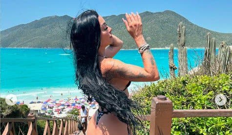 Influencer fatura alto traindo marido: ‘’fetiche de corno’’