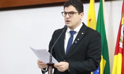 PL de Eduardo Ribeiro propõe pagamento de fiança via PIX