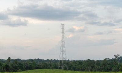 Linhão é ligado no Vale do Juruá e garante economia e energia renovável para acreanos