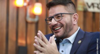 Gladson diz que receberá Lula no Acre “com tapete vermelho e gravata vermelha”