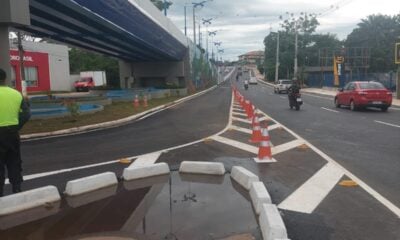 Elevado da Dias Martins recebe cones e placas para evitar infrações de trânsito