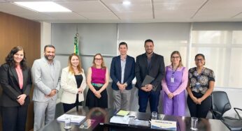 Socorro Neri busca apoio do FNDE para avanços na educação do Acre