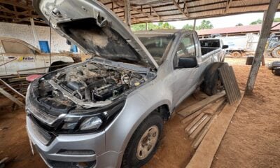 Carros da prefeitura de Feijó são encontrados destruídos