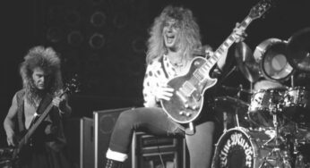 Morre John Sykes, ex-guitarrista do Whitesnake, aos 65 anos