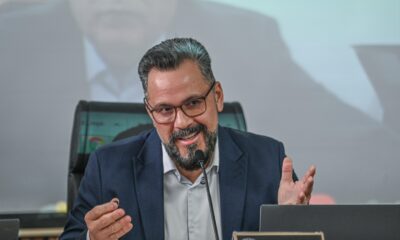 Entre duas artilharias