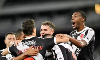 Com golaço de Coutinho, Vasco domina o Nova Iguaçu e avança à 3ª fase da Copa do Brasil