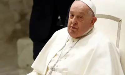 Papa pode aparecer neste domingo para saudação aos fiéis, diz Vaticano