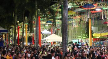 Penúltima noite de Carnaval terá Festa das Torcidas com Cobras Dance e Aregaça-aê