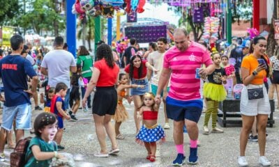 Veja horários e regras para crianças e adolescentes no Carnaval