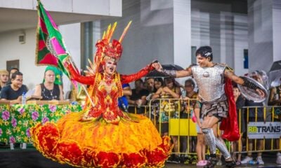 Desfile de blocos na Avenida Getúlio Vargas marca disputa com premiação de até R$ 45 mil