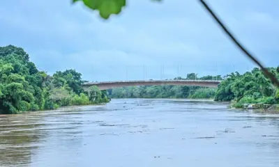 Rio Acre diminui mais cinco centímetros e registra 14,76 metros