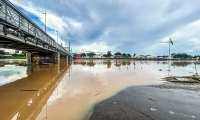 Com 700 famílias afetadas, Rio Branco pode ter 3 mil atingidos se rio subir para 15 metros