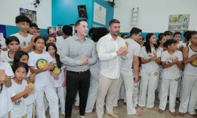 Na Baixada, presidente Nicolau Júnior participa de evento do grupo Axé Capoeira