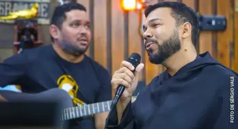 Frei Renan Barros cumpre propósito de 40 lives durante a Quaresma