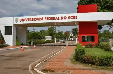Portal de entrada da Ufac