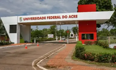 Portal de entrada da Ufac