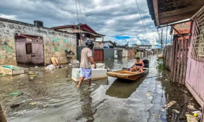 Desabrigados só poderão voltar para casa quando Rio Acre atingir 10 metros