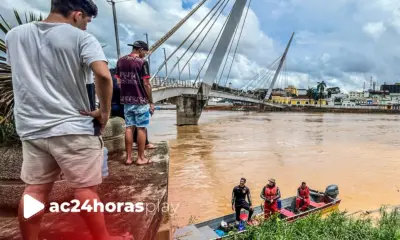 Corpo de Bombeiros continuam com buscas superficiais no rio Acre