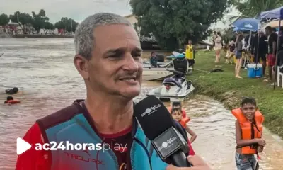 Praticantes de jet-ski aproveitam cheia do Rio Acre para lazer e adrenalina