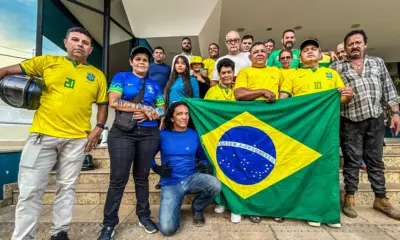 À revelia de Bittar e Luz, “Patriotas de Verdade” fazem manifestação em frente a Aleac