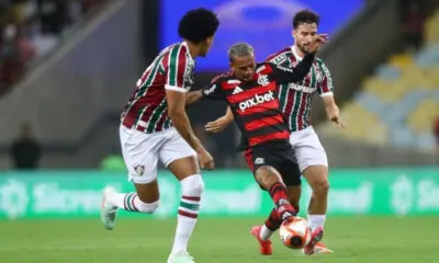 Flamengo vence Flu e sai na frente na final do Carioca