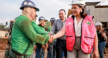 Mailza vistoria obra da ponte da Sibéria em Xapuri, com inauguração prevista para setembro