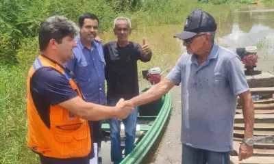 Cheia de igarapés deixa moradores isolados no Belo Jardim e Panorama