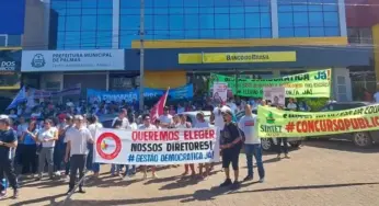Escolas de Palmas e outras cidades fecham para paralisação nacional de professores