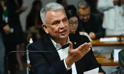 Petecão anuncia R$ 418 milhões para auxílio a pescadores artesanais afetados pela seca no AC