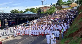 Mais de 5 mil participam da Via Sacra de Jesus Cristo em Cruzeiro do Sul