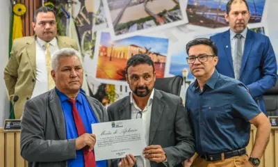 Ao receber moção de aplauso da Câmara, Adem Araújo promete reinvestir em clubes caso receba “supersalário”