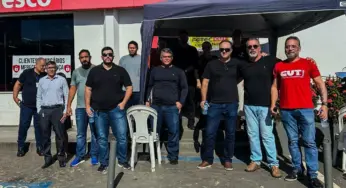 Sindicatos protestam contra corte de segurança e paralisam agência do Bradesco