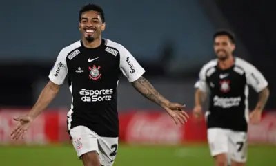 Sul-Americana: Corinthians bate Racing e sobe na tabela