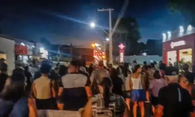 Moradores de cinco bairros manifestam contra transferência do Centro POP