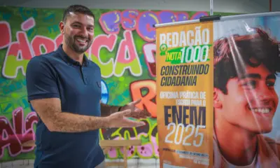 Nicolau entrega 100 certificados do projeto Redação Nota Mil