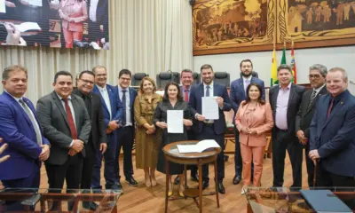 Aleac e TCE firmam acordo para fortalecer controle social e políticas educacionais no Acre