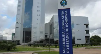 ALE-RO: Comissão aprova projeto que proíbe tratamento de transição de gênero em menores