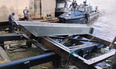 “Submarino” com uma tonelada de drogas é apreendido no Rio Solimões; três são presos
