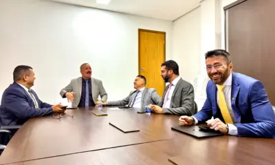 Vereadores debatem empréstimo de R$ 67 mi para renovação de ônibus