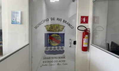 Vereadores se reúnem a portas fechadas para debater LDO na Câmara