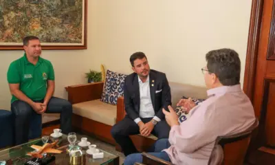 Governador do Acre recebe diretor do terceiro maior frigorífico do país