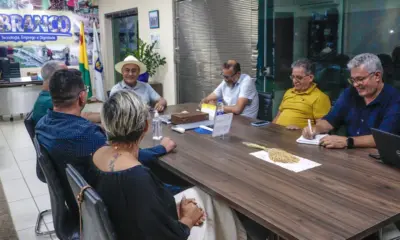 Rio Branco firma parceria com setor moveleiro para construção de casas do “1001 Dignidades”