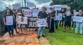 Famílias protestam e cobram justiça por vítimas de acidente com caminhonete Ranger