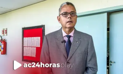Promotor critica ausência de réu em audiência sobre morte de cantora