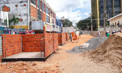 Reforma do calçadão da Benjamin Constant deve ser entregue em outubro