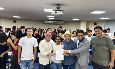 Bocalom sanciona pacote de leis em Rio Branco: “Quem ganha é o cidadão”