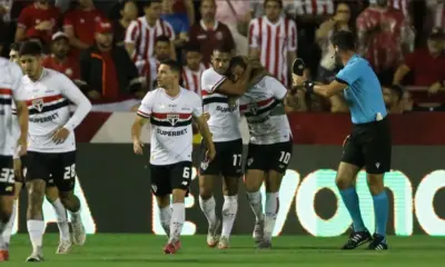 São Paulo volta a vencer Náutico e avança às oitavas da Copa do Brasil
